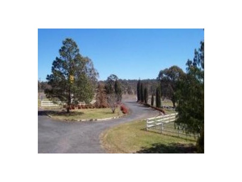 11294 New England Highway, Armidale Acres Motor Inn, Armidale NSW 2350