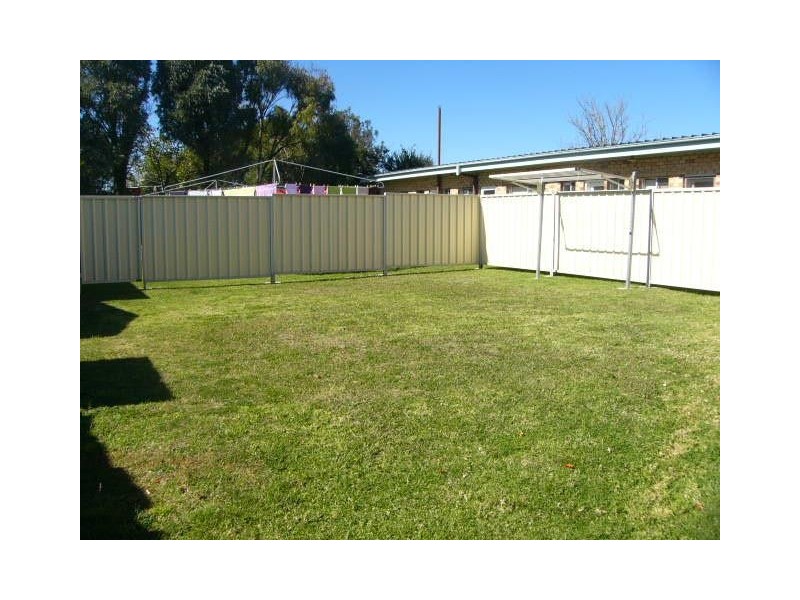 1/179 Chapel Street, Armidale NSW 2350