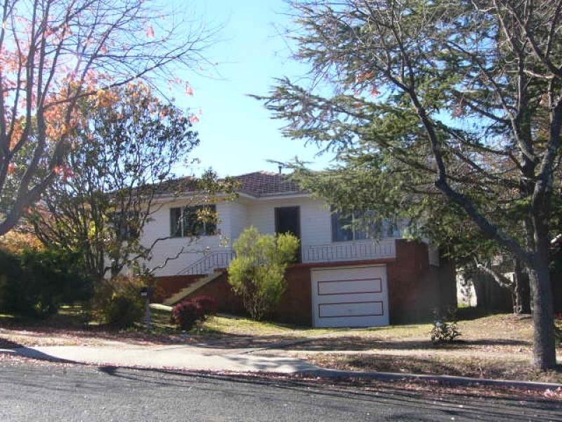 Richardson Avenue, Armidale NSW 2350