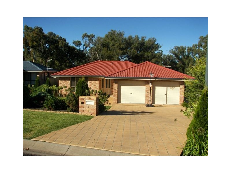 55 Norris Drive, Armidale NSW 2350