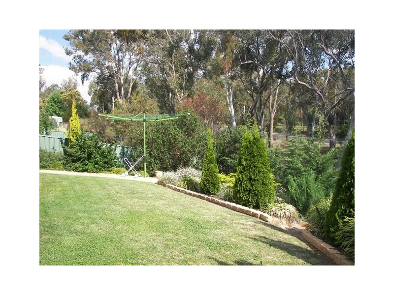 55 Norris Drive, Armidale NSW 2350