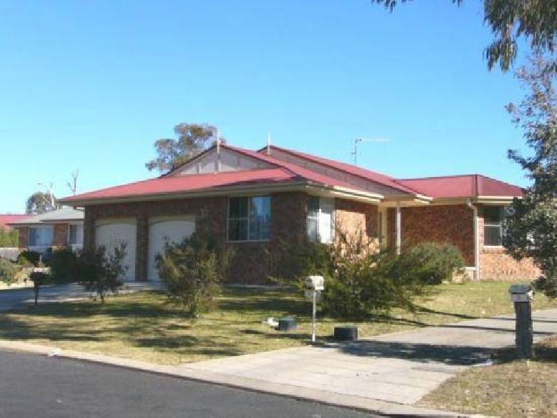 12 Erin Court, Armidale NSW 2350