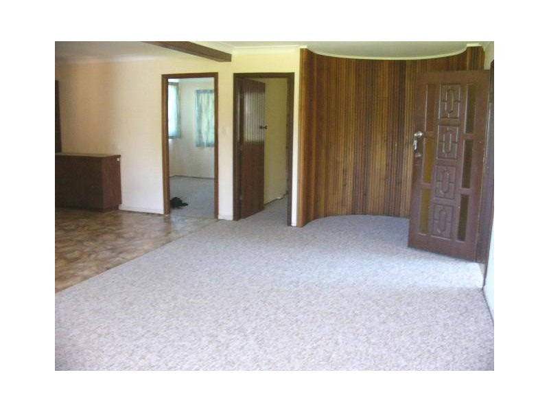 2/25 James Avenue, Armidale NSW 2350