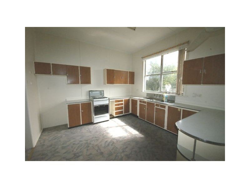 82 Kennedy Street, Armidale NSW 2350