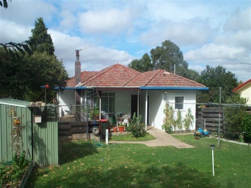 20 Millie Street, Armidale NSW 2350