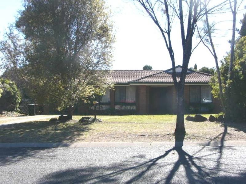 11 Robina Crescent, Armidale NSW 2350