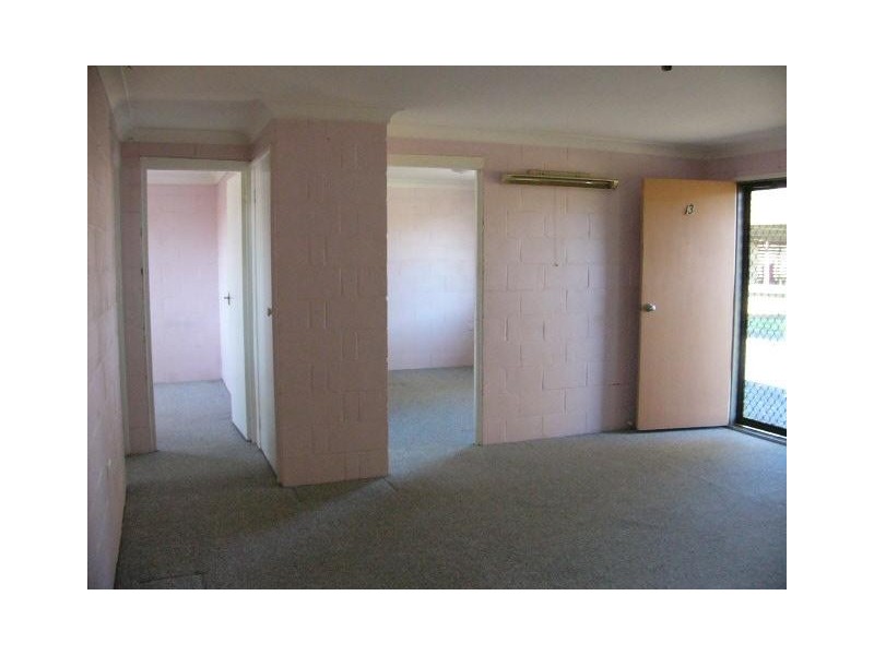 2/3 Wigan Avenue, Armidale NSW 2350