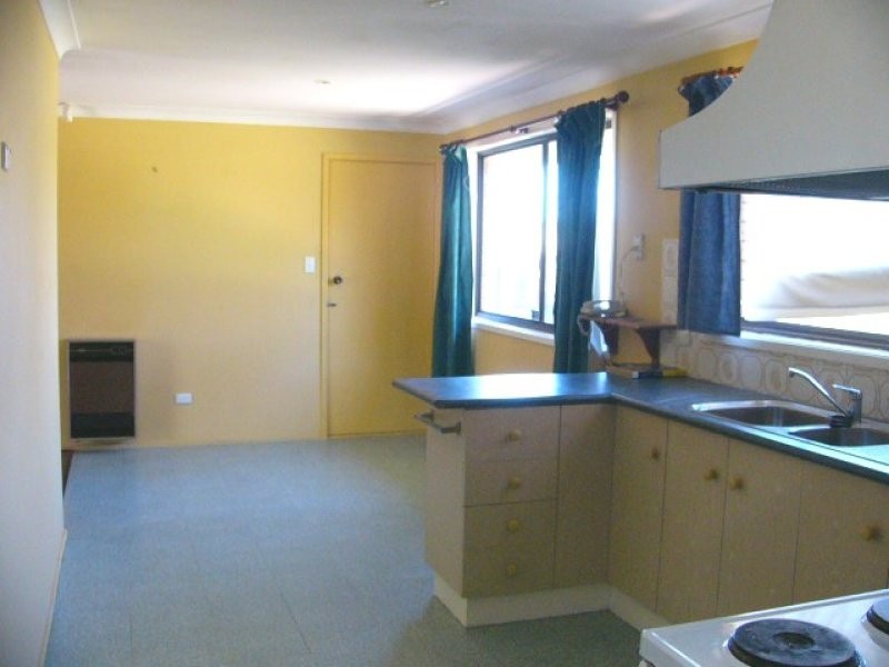 Watson Avenue, Armidale NSW 2350