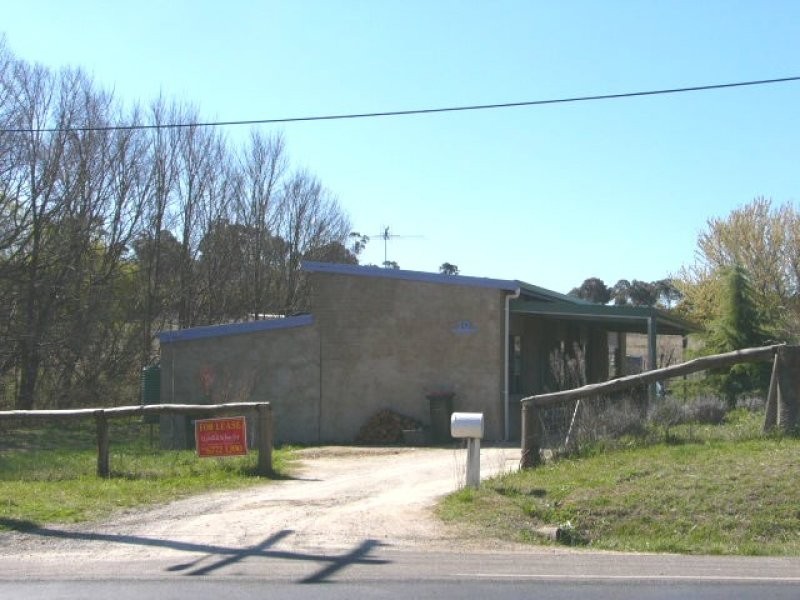 10 Madgwick Drive, Armidale NSW 2350