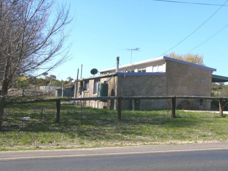10 Madgwick Drive, Armidale NSW 2350