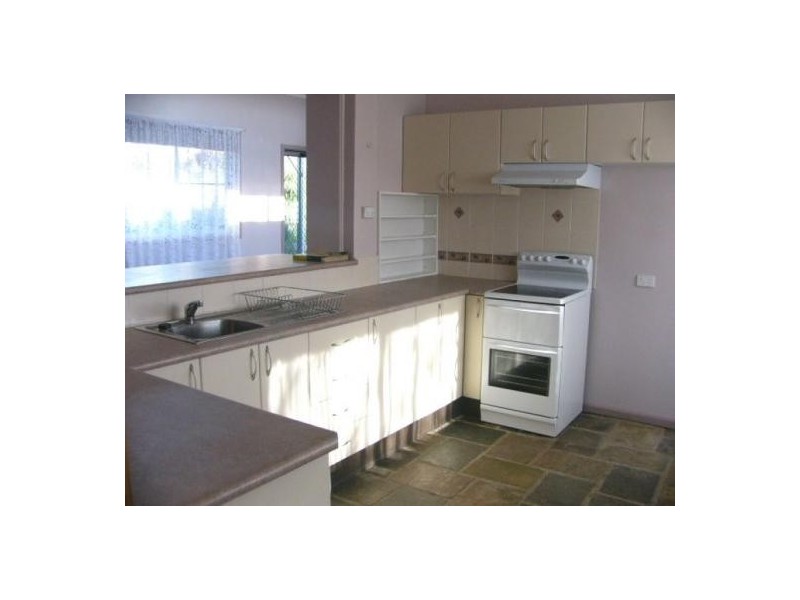 10 Madgwick Drive, Armidale NSW 2350