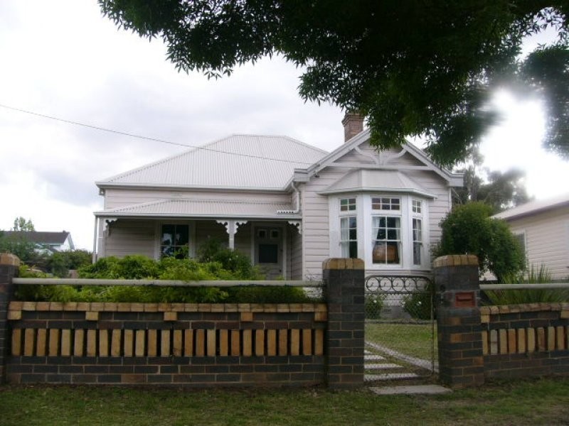 72 Rusden Street, Armidale NSW 2350