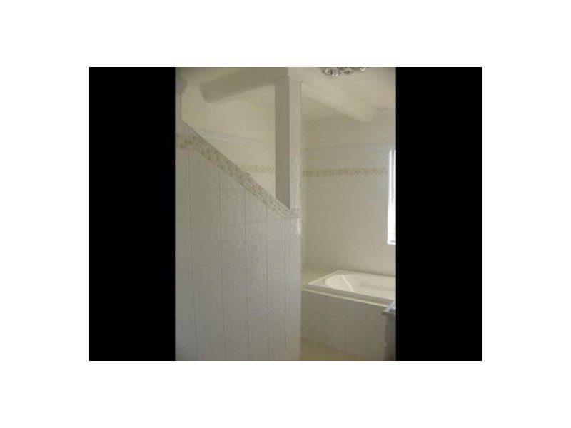 2 Curtis Street, Armidale NSW 2350