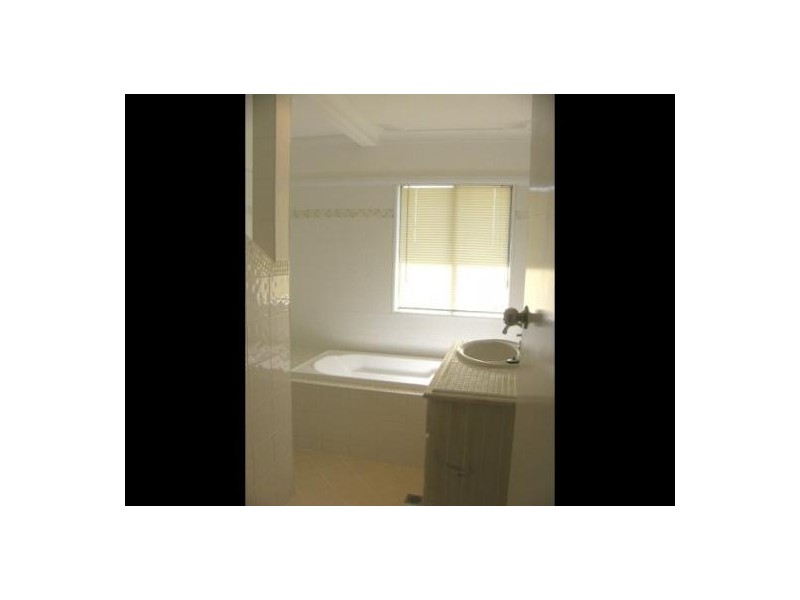 2 Curtis Street, Armidale NSW 2350