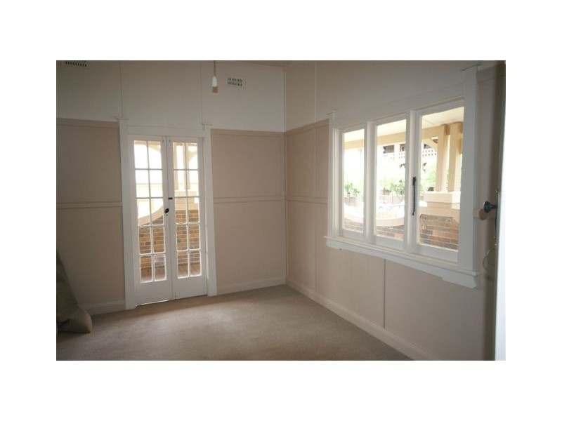 110 Barney Street, Armidale NSW 2350