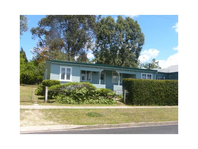204 Marsh Street, Armidale NSW 2350