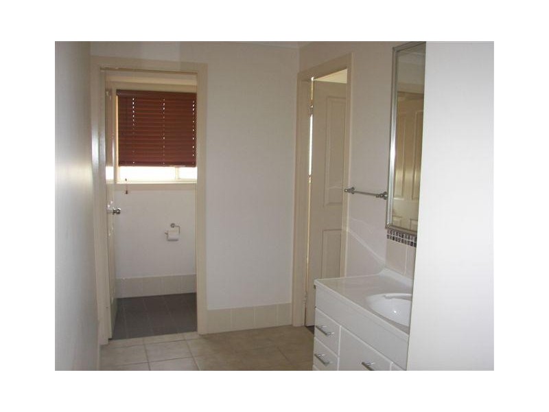 1/158 Barney Street, Armidale NSW 2350