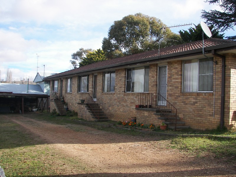 Unit 1,2 & 3 /1 College Ave, Armidale NSW 2350