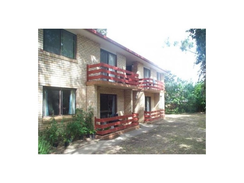 2/6 Bellevue Road, Armidale NSW 2350