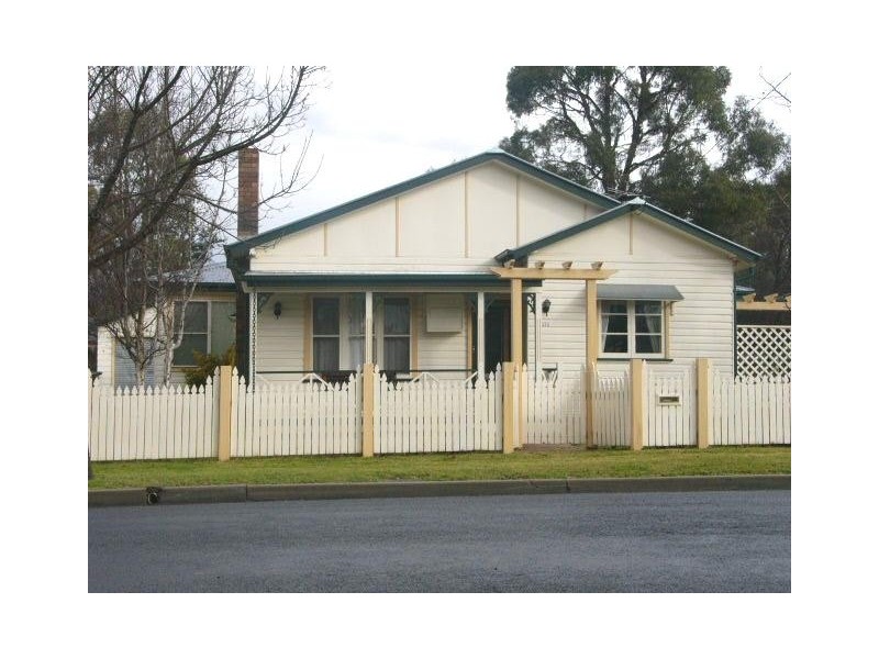 212 Dumaresq Street, Armidale NSW 2350