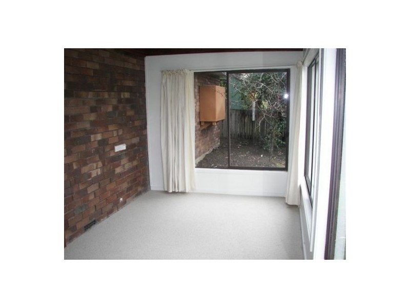 7 Bishop Crescent, Armidale NSW 2350