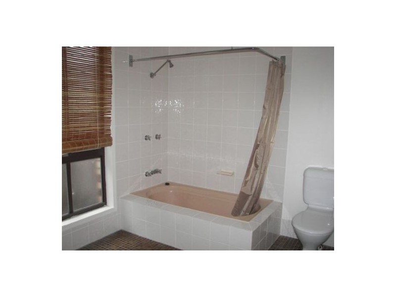 7 Bishop Crescent, Armidale NSW 2350