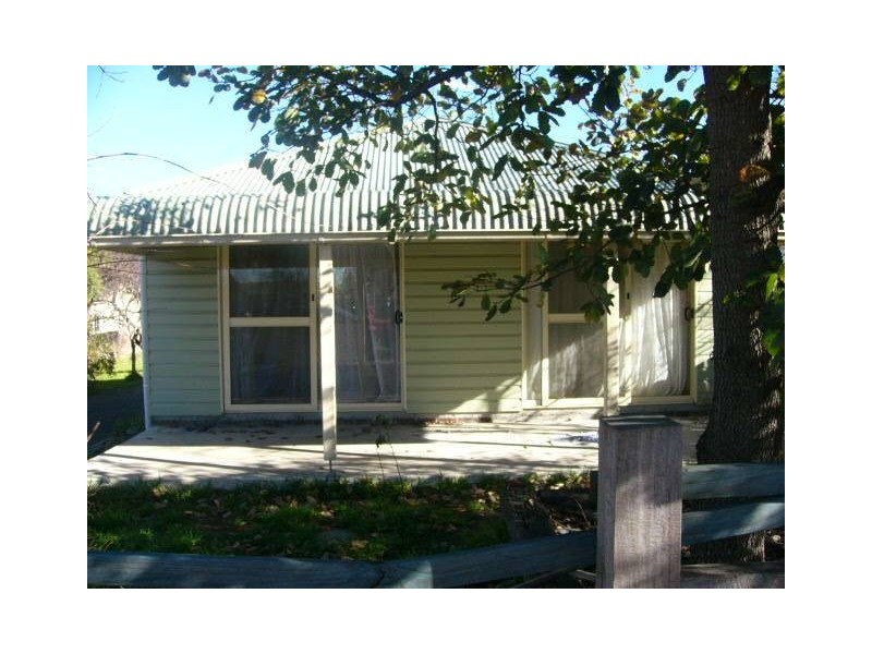 26 Marsh Street, Armidale NSW 2350