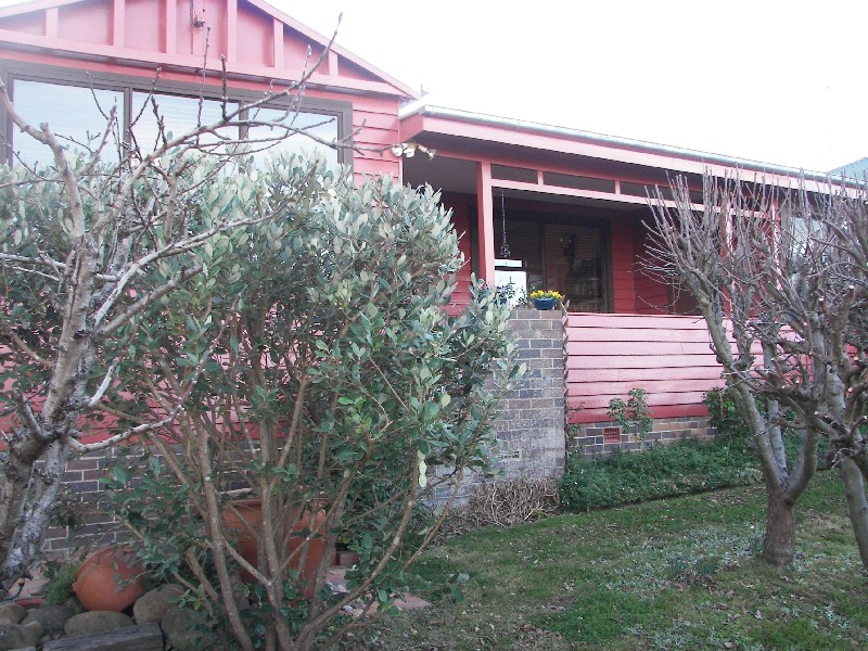 24 Dangar Street, Armidale NSW 2350