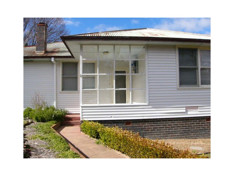 15 Faulkner Street, Armidale NSW 2350