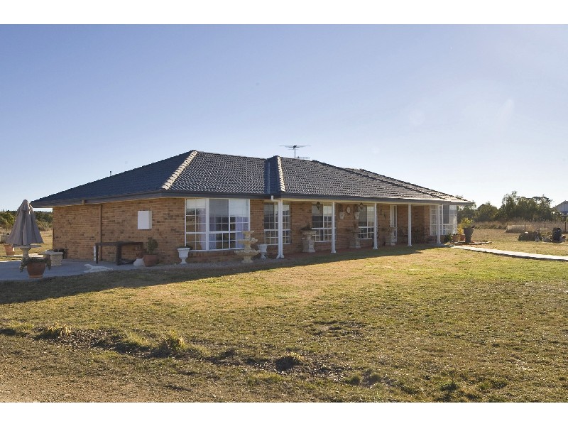 151 Dumaresq Road(Off Bundarra Rd), Armidale NSW 2350