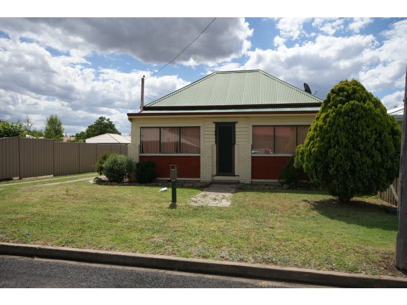 88 Douglas Street, Armidale NSW 2350