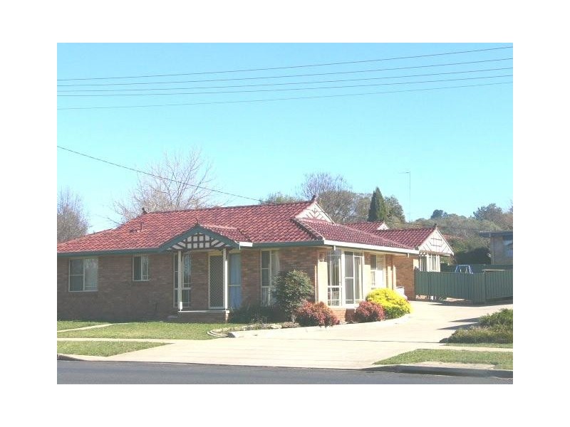 2/20 Rockvale Road, Armidale NSW 2350