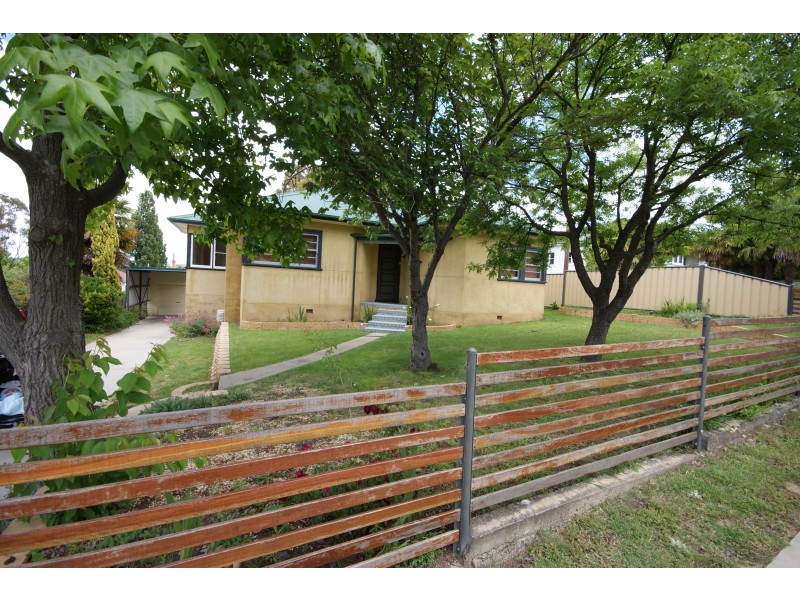 116 Jeffery Street, Armidale NSW 2350