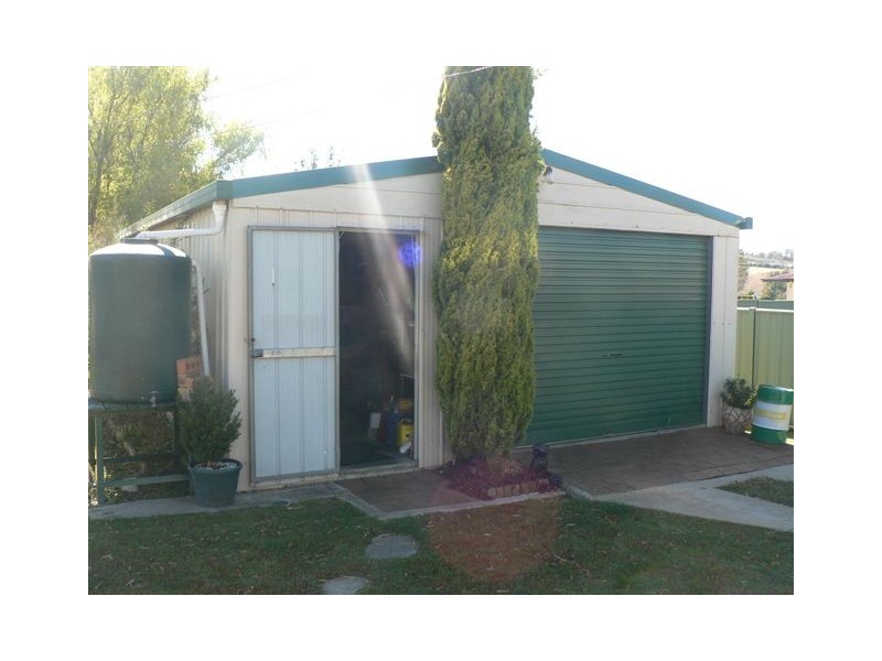 15 McBean Avenue, Armidale NSW 2350
