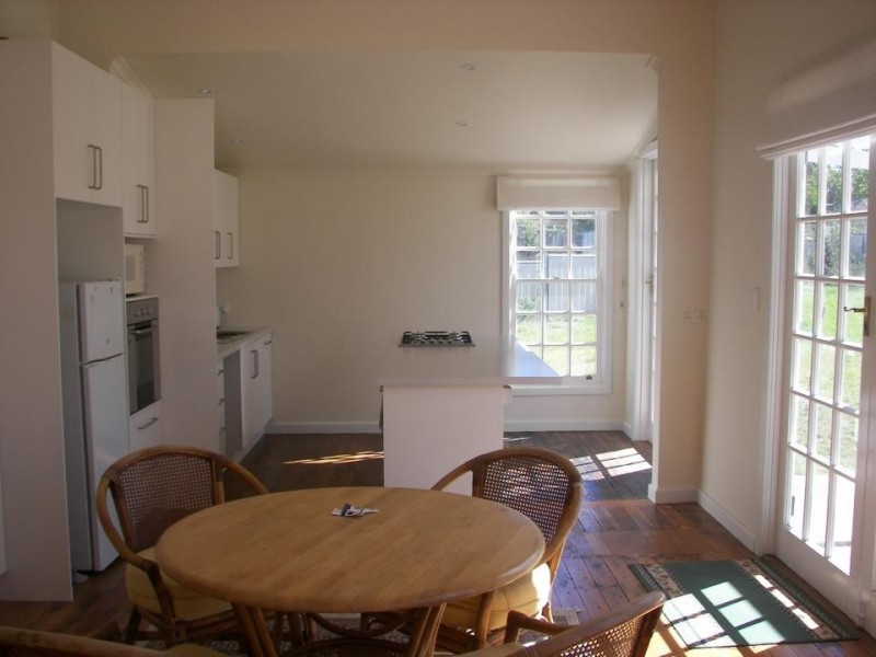 6 Taylor Street, Armidale NSW 2350