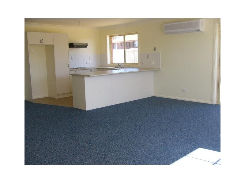 2/2 Conningdale Crescent, Armidale NSW 2350