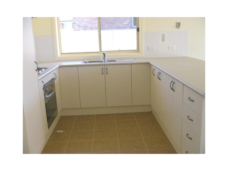 2/2 Conningdale Crescent, Armidale NSW 2350