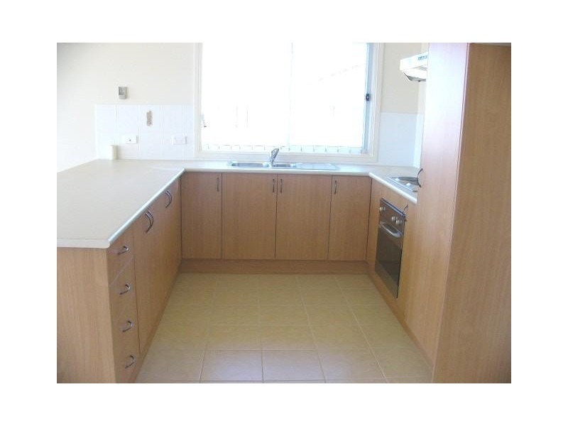 2/15 Conningdale Crescent, Armidale NSW 2350