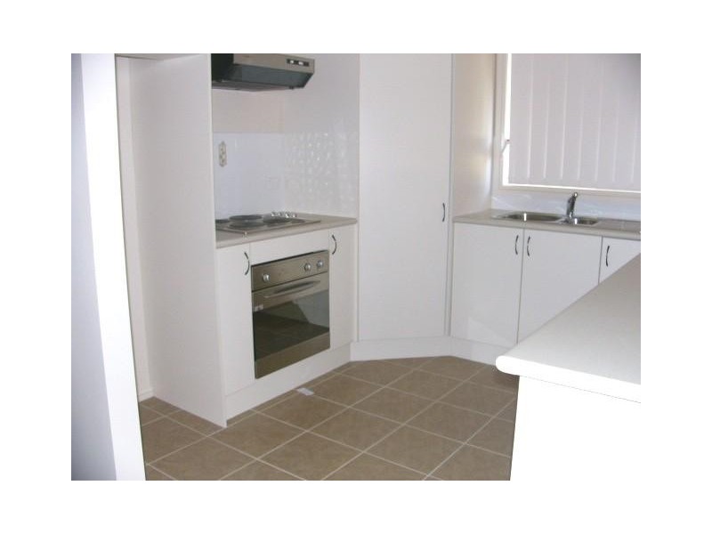 2/15 Conningdale Crescent, Armidale NSW 2350