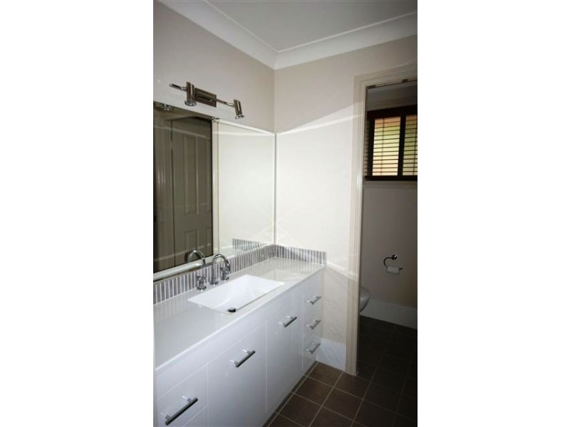 8 Braebank Avenue, Armidale NSW 2350