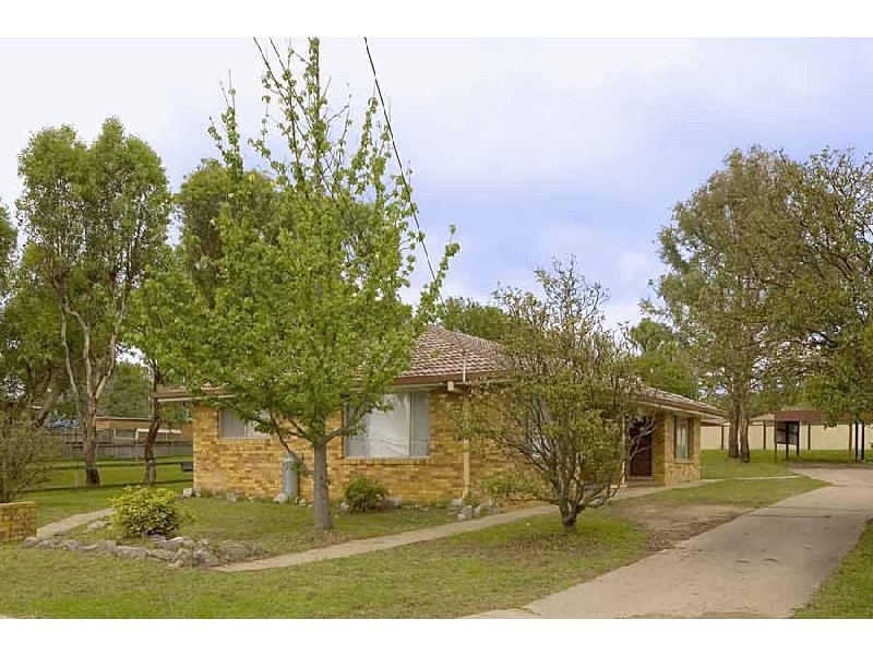 1&2/12 Kuranda Avenue, Armidale NSW 2350