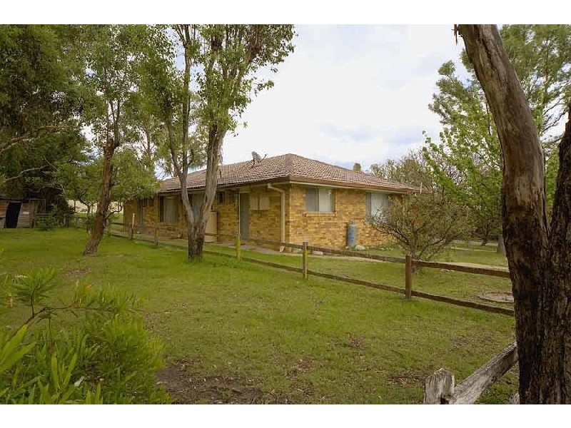 1&2/12 Kuranda Avenue, Armidale NSW 2350