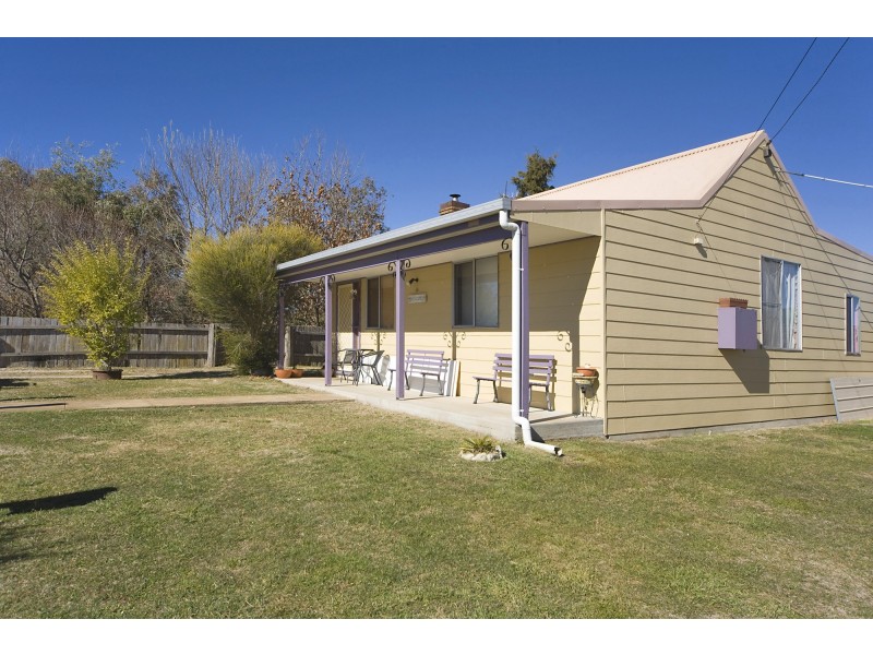 126 Ollera Street, Guyra NSW 2365