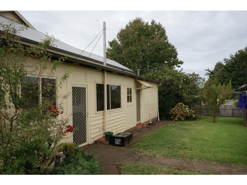 2/326 Beardy Street, Armidale NSW 2350