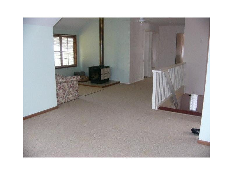 9 Thompson Street, Armidale NSW 2350