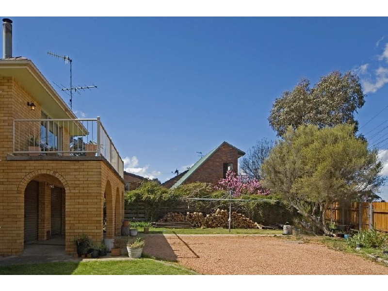 10 Grantham Place, Armidale NSW 2350
