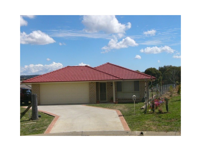 1/89 Ashtree Drive, Armidale NSW 2350