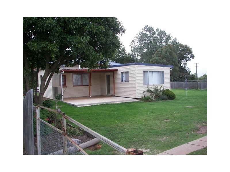 1 Urandangie Street, Guyra NSW 2365