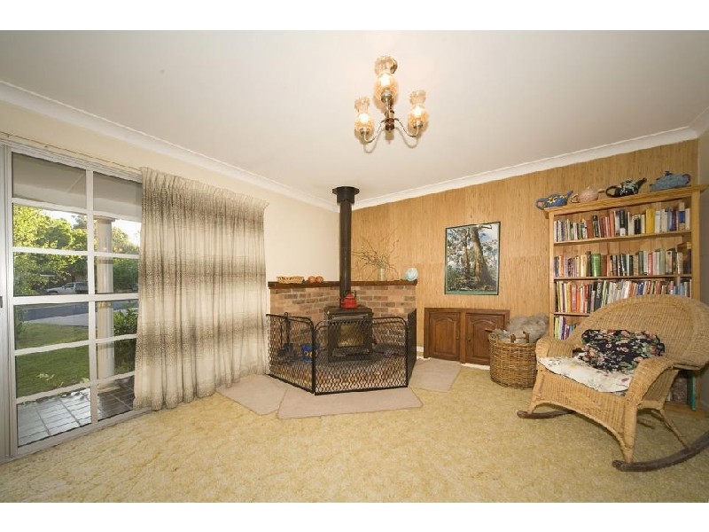 8 Kathleen Crescent, Armidale NSW 2350