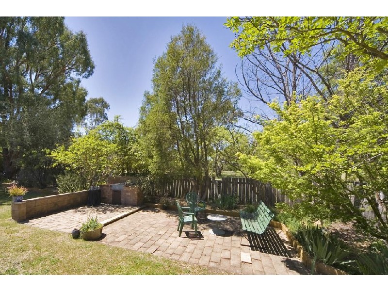 8 Kathleen Crescent, Armidale NSW 2350